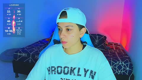 Snapshot of arontroy_wi chatting on February 3, 9:41 am noah and ivy online show from February 3, 9:41 am