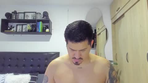 ARON  Independent model  online show from March 17, 3:00 am