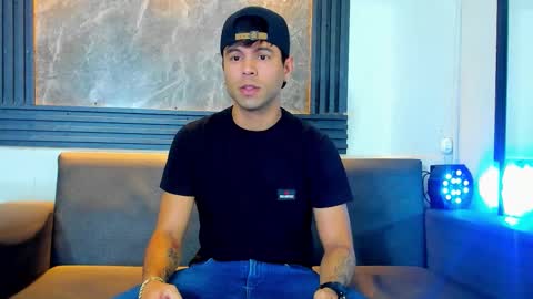 Snapshot of aroon_sexx21 chatting on December 14, 7:40 pm Aroon online show from December 14, 7:40 pm