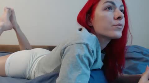 arri_ella online show from January 12, 12:38 am