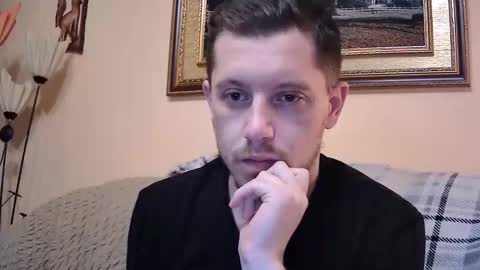 Snapshot of arromwilliam90 chatting on February 10, 7:34 am arromwilliam90 online show from February 10, 7:34 am