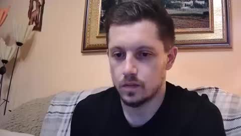 Snapshot of arromwilliam90 chatting on February 20, 11:00 am arromwilliam90 online show from February 20, 11:00 am