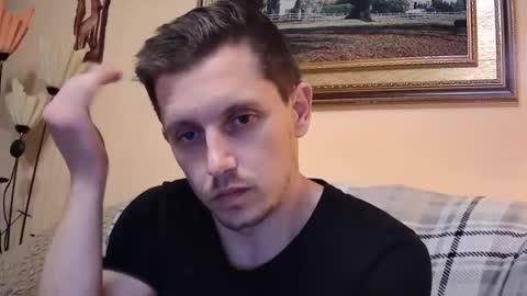 Snapshot of arromwilliam90 chatting on February 25, 7:40 am arromwilliam90 online show from February 25, 7:40 am