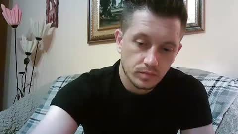 Snapshot of arromwilliam90 chatting on July 17, 3:24 am arromwilliam90 online show from July 17, 3:24 am