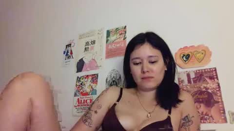 Snapshot of arrosemoi chatting on April 9, 9:42 pm arrosemoi online show from April 9, 9:42 pm