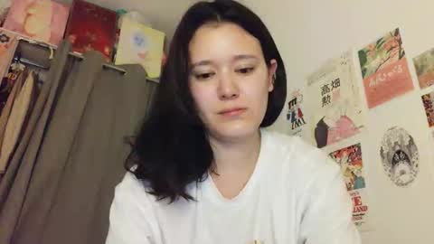 Snapshot of arrosemoi chatting on April 17, 3:53 am arrosemoi online show from April 17, 3:53 am
