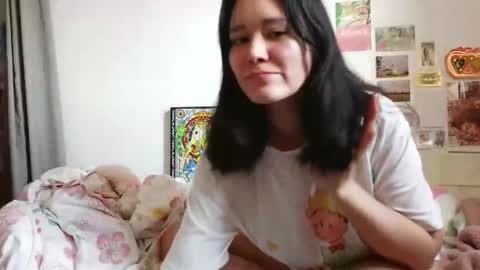 Snapshot of arrosemoi chatting on April 22, 7:22 am arrosemoi online show from April 22, 7:22 am