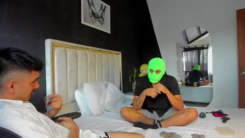 alex online show from January 8, 9:01 pm