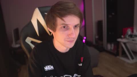 Alex online show from December 14, 11:53 pm