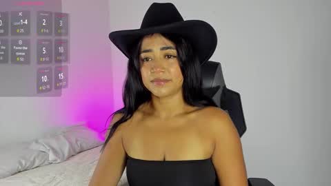 Snapshot of arte__ chatting on February 4, 11:05 am fer online show from February 4, 11:05 am