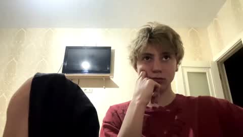 artem228play online show from June 4, 1:22 am