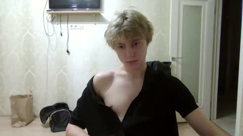 artem228play online show from June 12, 12:53 am