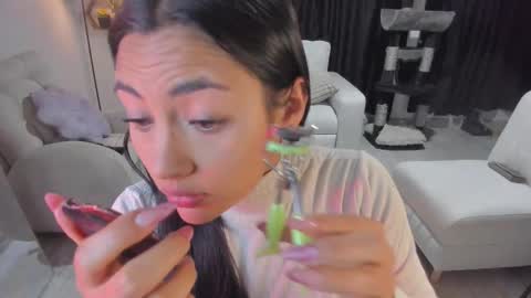 Snapshot of artemis_020 chatting on October 16, 1:06 am FENIX online show from October 16, 1:06 am