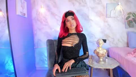 Snapshot of artemisa_noir chatting on July 16, 9:32 pm artemisa_noir online show from July 16, 9:32 pm