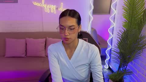 artemiss_tay online show from September 23, 7:17 pm