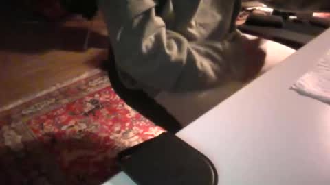 Snapshot of artesian99 chatting on November 5, 12:32 am artesian99 online show from November 5, 12:32 am