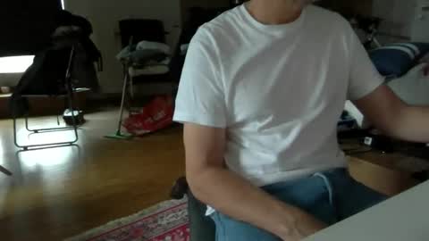 Snapshot of artesian99 chatting on November 29, 9:56 am artesian99 online show from November 29, 9:56 am