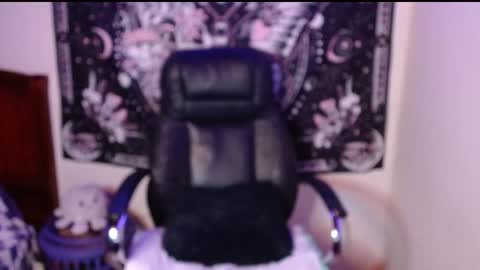 Snapshot of arthemixs_ chatting on December 14, 10:58 pm dafnee online show from December 14, 10:58 pm