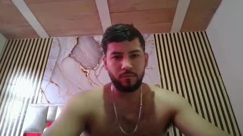 Snapshot of arthur1718 chatting on January 11, 9:53 pm arthur1718 online show from January 11, 9:53 pm