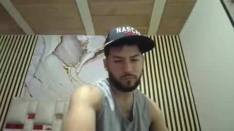 Snapshot of arthur1718 chatting on February 6, 2:27 am arthur1718 online show from February 6, 2:27 am