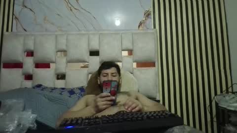 Snapshot of arthur1718 chatting on February 12, 11:22 pm arthur1718 online show from February 12, 11:22 pm