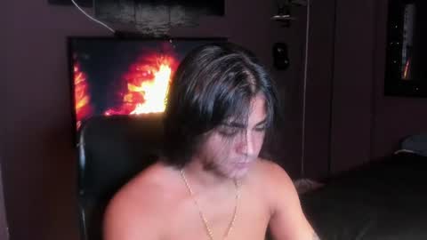 I AM HERE online show from July 29, 1:04 am