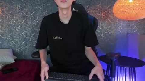 Snapshot of arthurcox_ chatting on November 21, 7:45 pm arthurcox_ online show from November 21, 7:45 pm