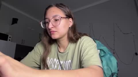 Mia  online show from February 26, 2:38 pm