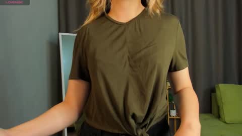 Sara online show from September 15, 7:36 pm