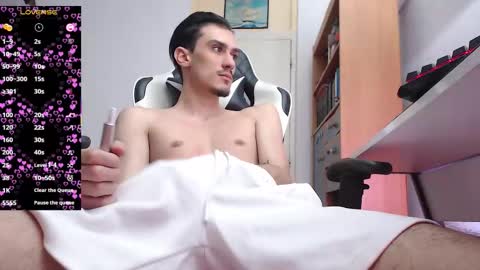 Artie online show from February 2, 5:39 am