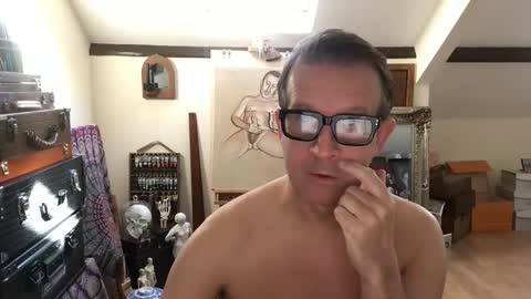 artisterotic online show from October 29, 9:44 am