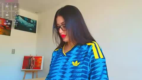 Snapshot of artt_juli chatting on July 7, 4:55 pm Im juli online show from July 7, 4:55 pm