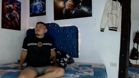 Snapshot of arturocontreras11 chatting on November 29, 8:50 am arturocontreras11 online show from November 29, 8:50 am