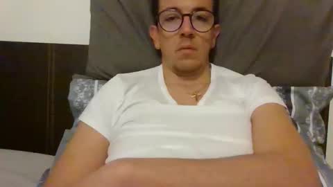 Snapshot of arturpaulval chatting on January 14, 4:34 pm arturpaulval online show from January 14, 4:34 pm