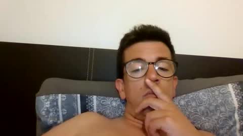 Snapshot of arturpaulval chatting on June 9, 3:45 pm arturpaulval online show from June 9, 3:45 pm