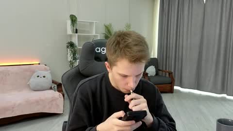 Archie online show from October 29, 3:20 am