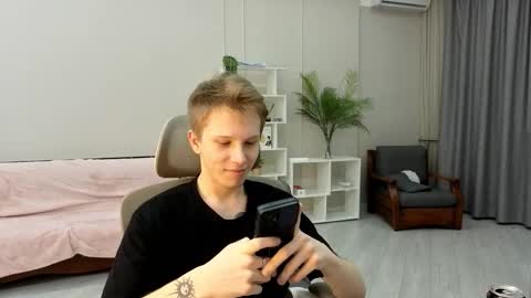 Archie online show from November 10, 4:17 pm