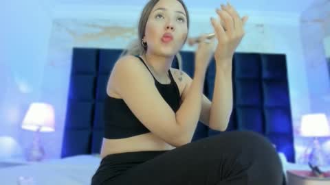 Snapshot of ary1_ chatting on November 28, 4:04 am Ary online show from November 28, 4:04 am