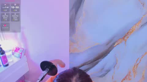 Ary  online show from March 3, 7:42 pm