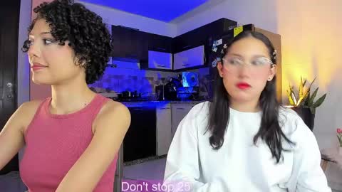 Ariana and Kelsieh online show from April 14, 5:46 am