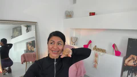 Snapshot of arya_lexa chatting on October 28, 5:37 pm Arya online show from October 28, 5:37 pm