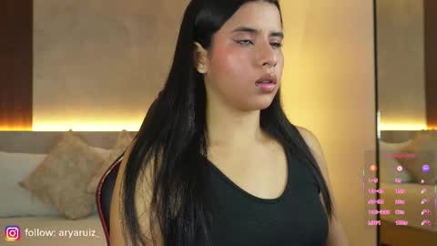 Snapshot of arya_ruiz chatting on January 19, 12:42 pm Arya online show from January 19, 12:42 pm