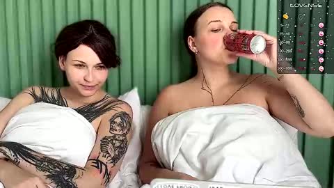 Arya brunett and Cassie blond online show from September 24, 7:01 am