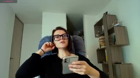 Snapshot of arya_starkw chatting on October 17, 2:52 pm Ary 3 online show from October 17, 2:52 pm