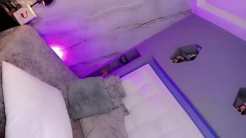 aryajanee online show from March 3, 4:51 am