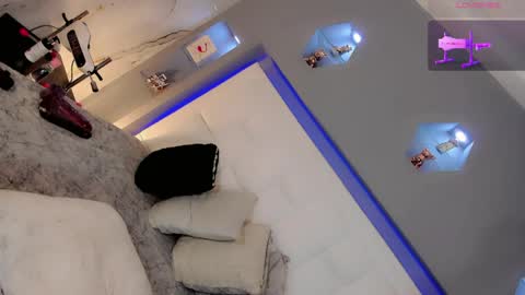 aryajanee online show from April 10, 5:01 am