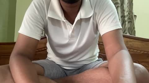 Snapshot of aryan_980763874 chatting on May 15, 10:33 am aryan_980763874 online show from May 15, 10:33 am