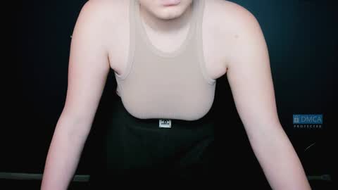 Snapshot of as_ti chatting on December 7, 7:21 pm as_ti online show from December 7, 7:21 pm