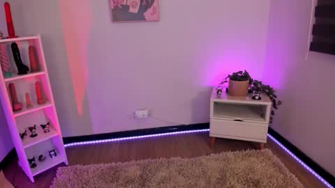 Asami  online show from February 28, 12:00 am