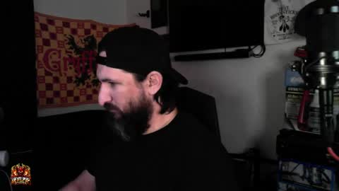 devilPup75 online show from April 13, 3:56 am